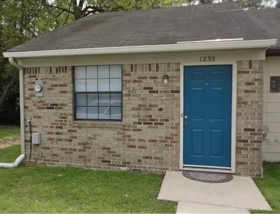 1235 Continental Court